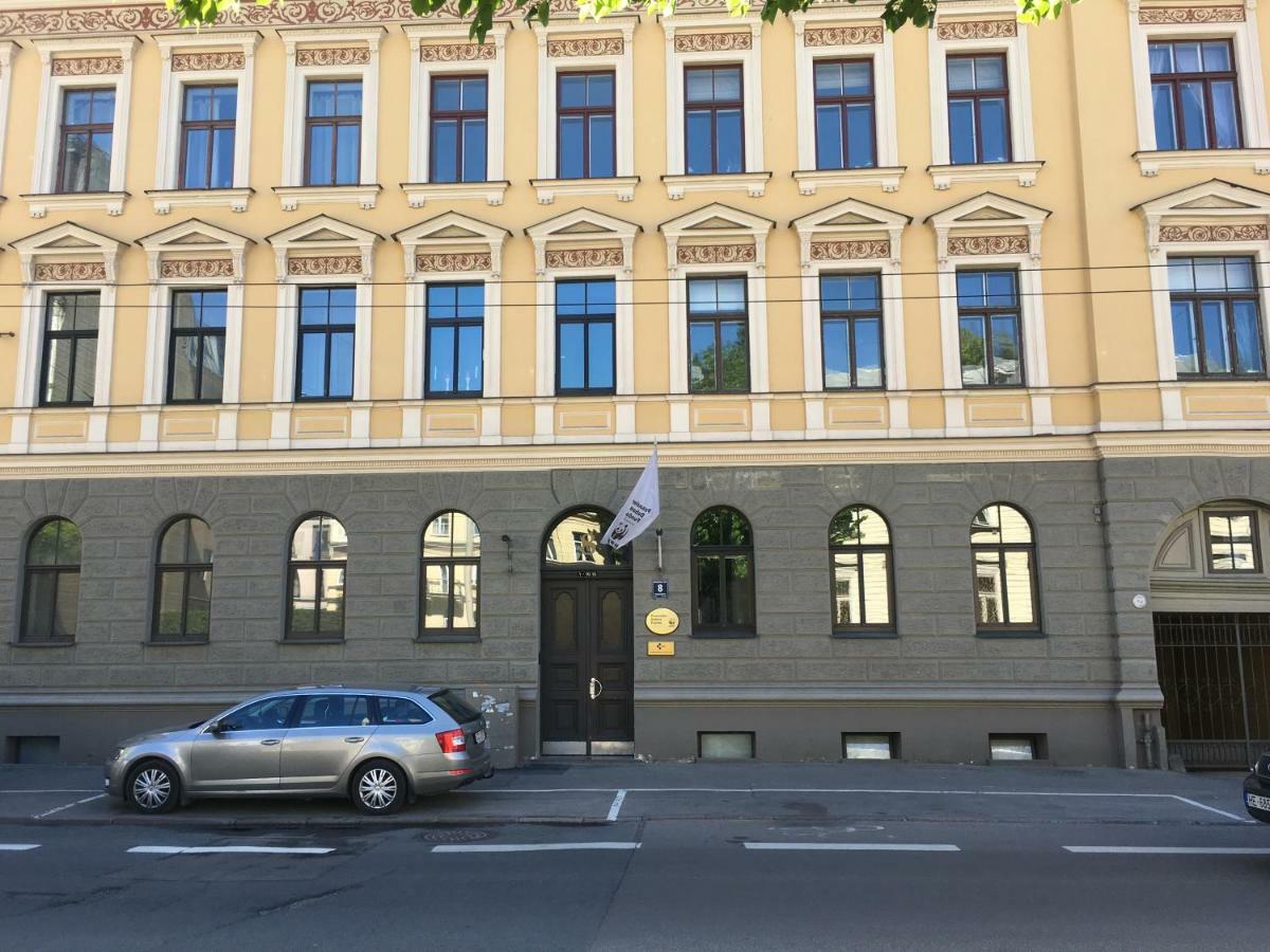 Apartments In Art Nouveau District Рига Экстерьер фото